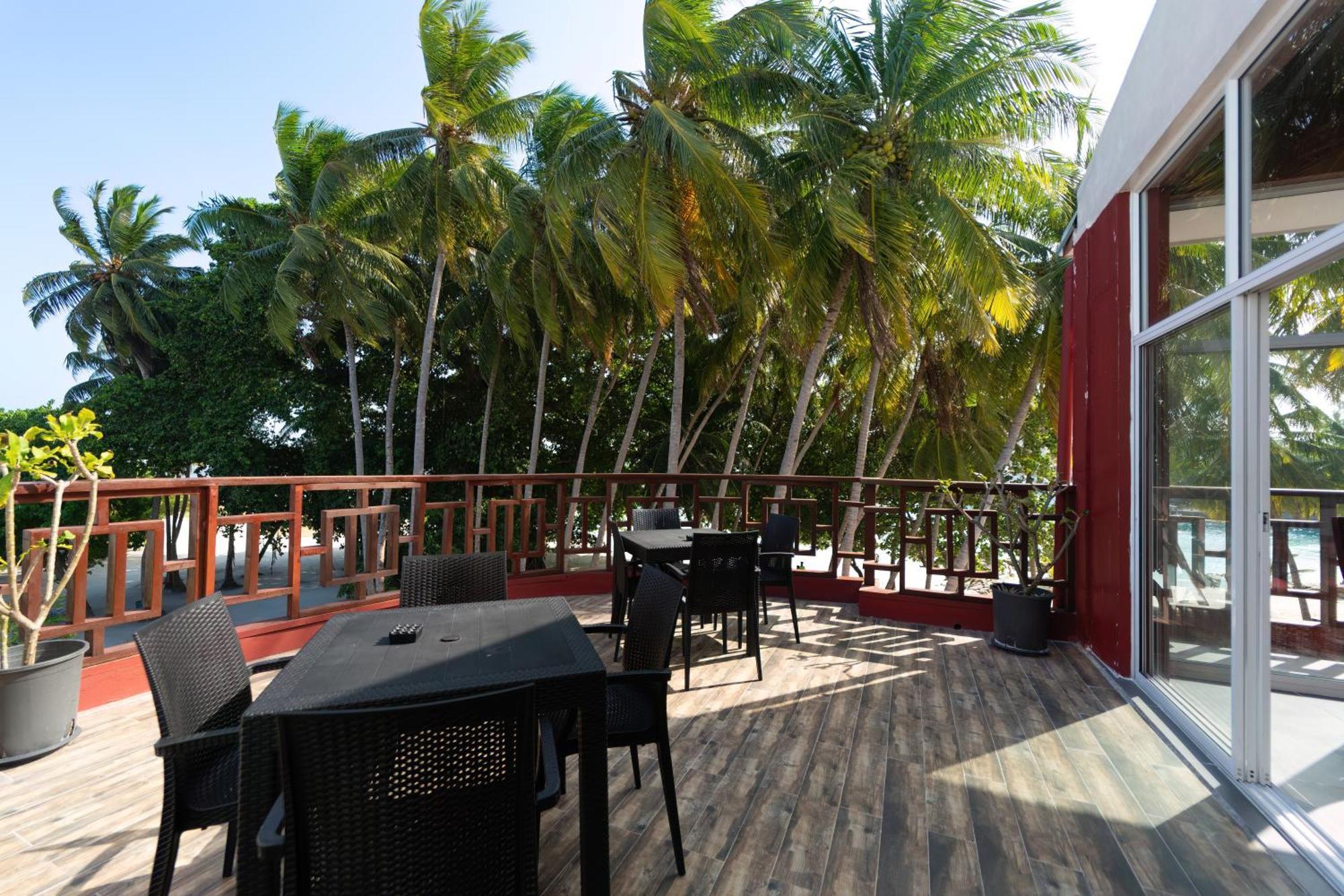 Silver Oasis Maldives Hotel ฮูรา ภายนอก รูปภาพ